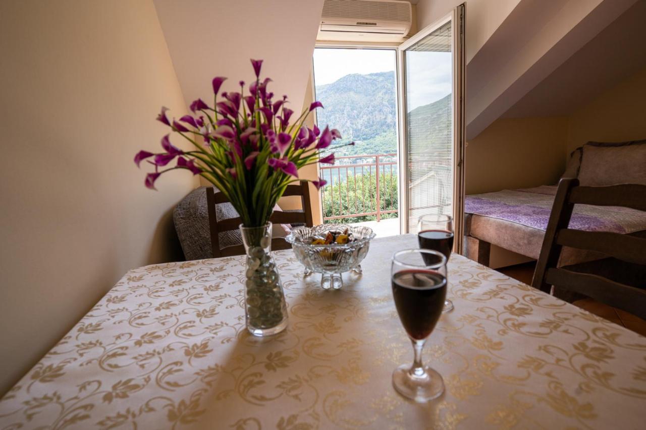 Albatros Apartment Kotor Exterior foto